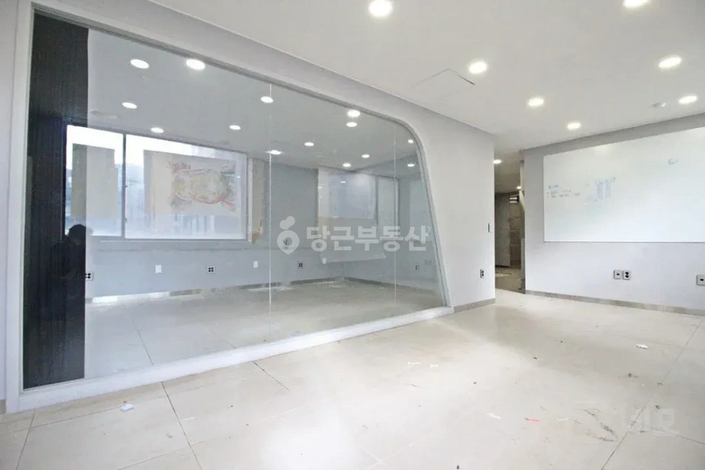 서울특별시 강남구 논현동 상가 사진 1