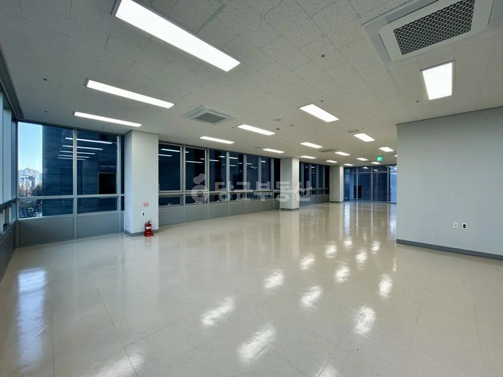 서울특별시 강남구 역삼동 상가 사진 1