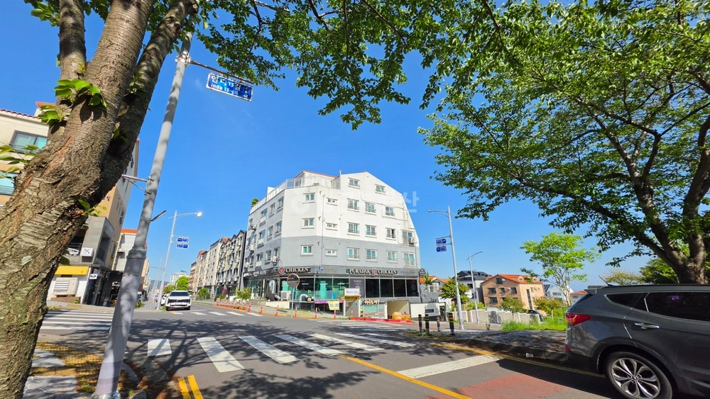 제주특별자치도 제주시 아라일동 상가 사진 1