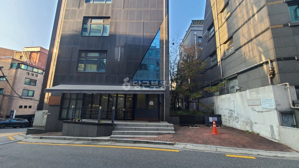 서울특별시 강남구 논현동 사무실 사진 1