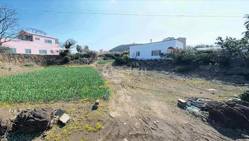 제주특별자치도 제주시 애월읍 토지 사진 1
