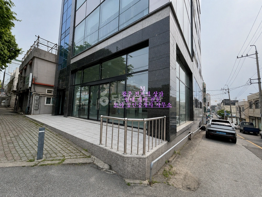 전남광주통합특별시 서구 농성동 상가 사진 1