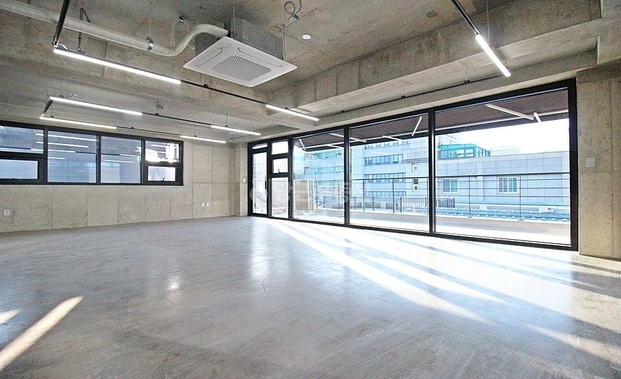 서울특별시 강남구 역삼동 사무실 사진 1