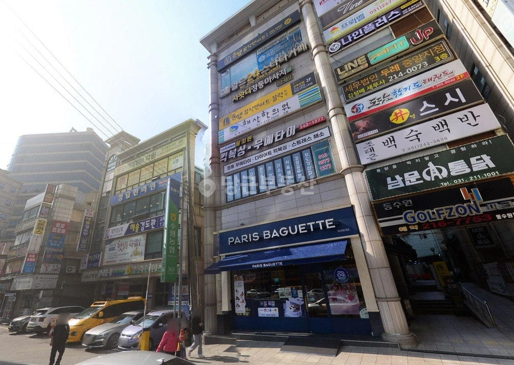 경기도 수원시 팔달구 우만동 상가 사진 1