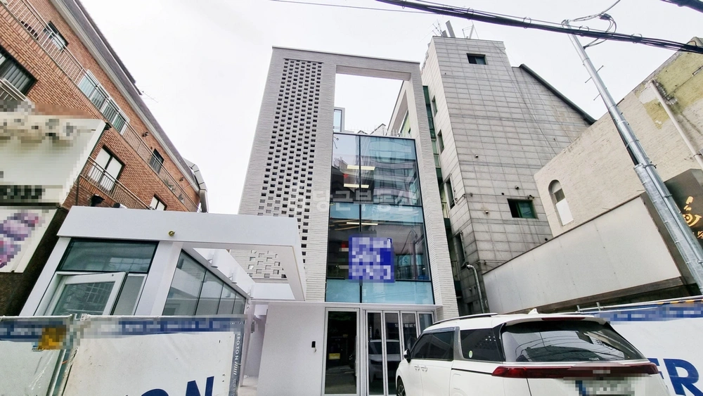 서울특별시 강남구 역삼동 건물 사진 1
