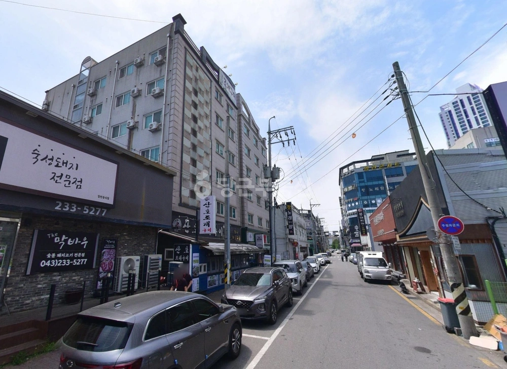 충청북도 청주시 흥덕구 복대동 상가 사진 1