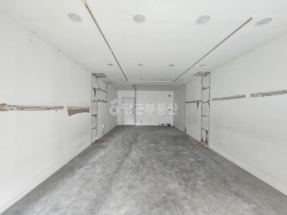 충청남도 천안시 서북구 쌍용동 상가 사진 1