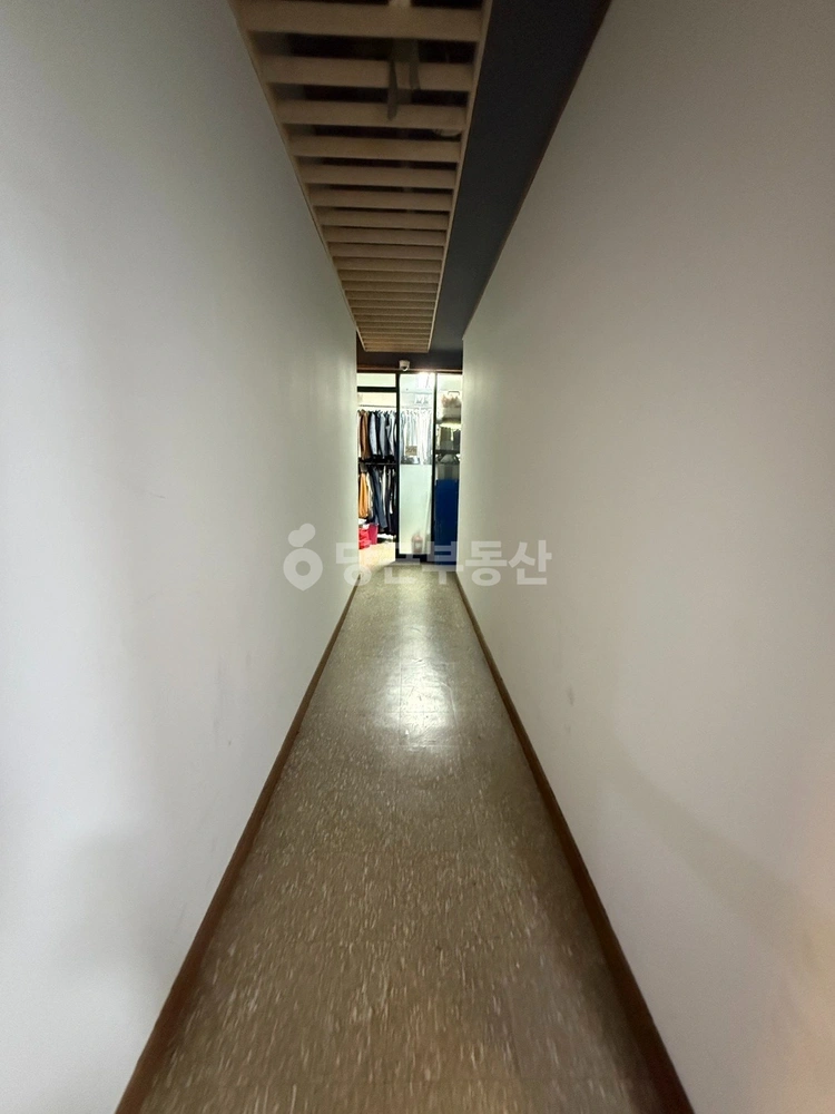 경기도 고양시 일산동구 중산동 상가 사진 1