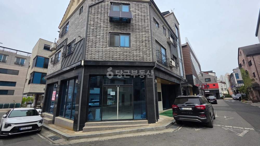 대전광역시 서구 관저동 상가 사진 1