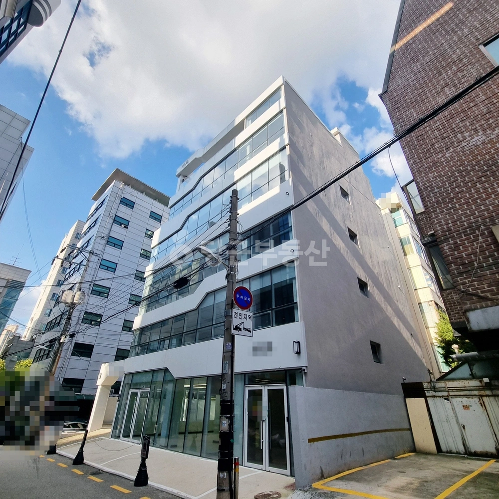 서울특별시 서초구 잠원동 건물 사진 1