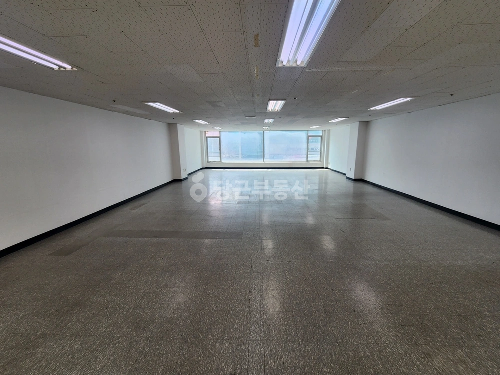 경기도 수원시 팔달구 우만동 상가 사진 1