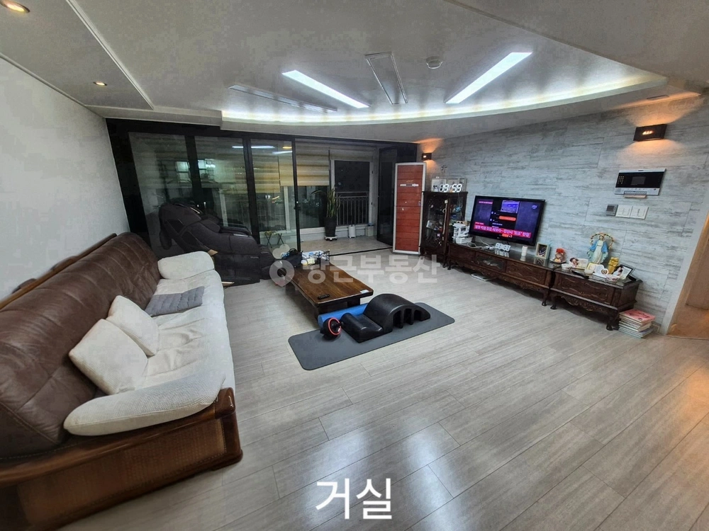 전남광주통합특별시 북구 용봉동 아파트 사진 1