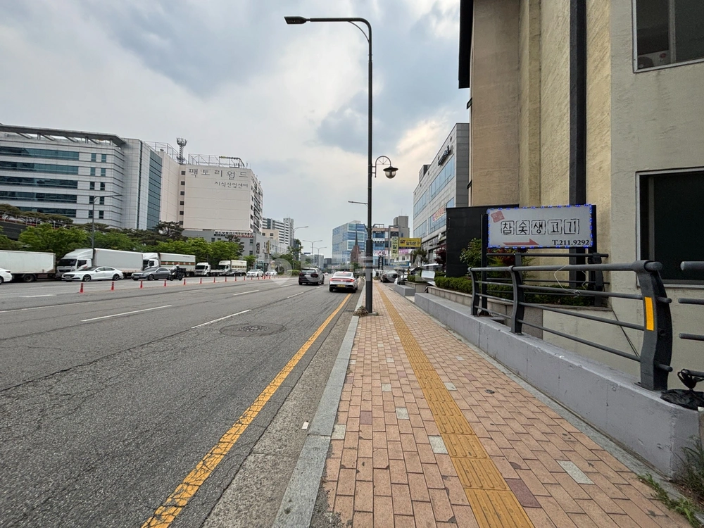경기도 수원시 영통구 원천동 상가 사진 1