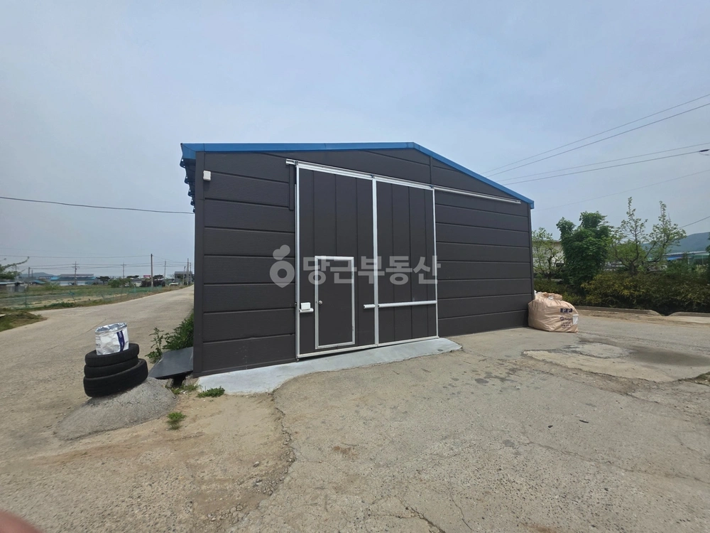 충청남도 천안시 서북구 성거읍 공장/창고 사진 1