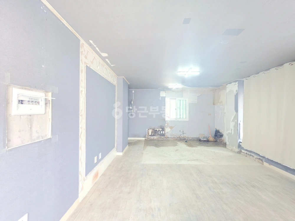 대구광역시 동구 율하동 상가 사진 1