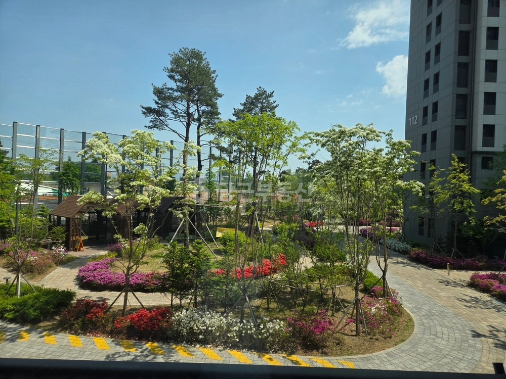 경기도 안성시 공도읍 아파트 사진 1