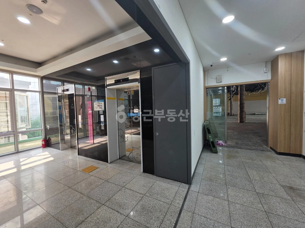 경기도 고양시 일산동구 장항동 상가 사진 1