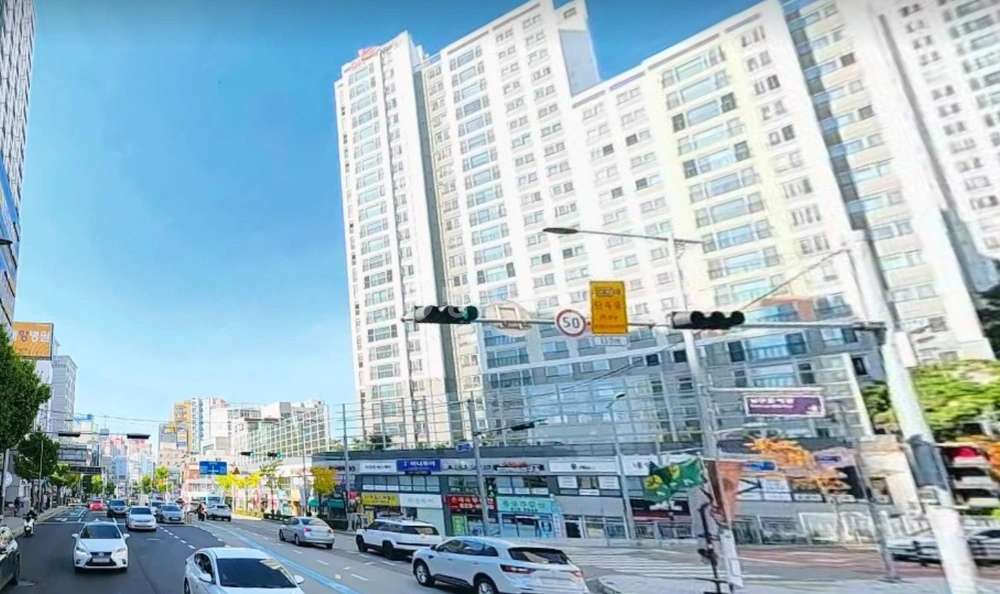부산광역시 남구 대연동 상가 사진 1