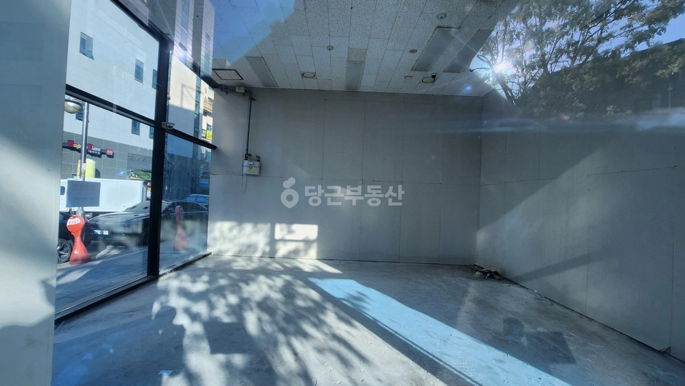 경기도 수원시 권선구 금곡동 상가 사진 1