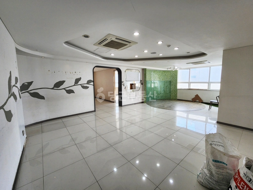 서울특별시 강남구 논현동 사무실 사진 1
