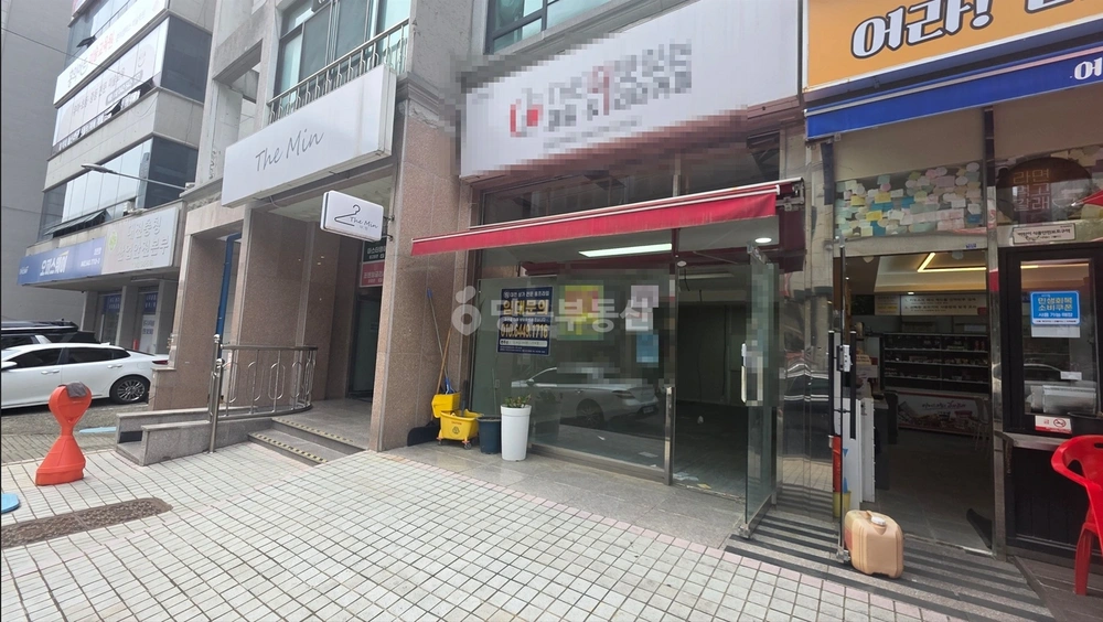 대전광역시 서구 관저동 상가 사진 1