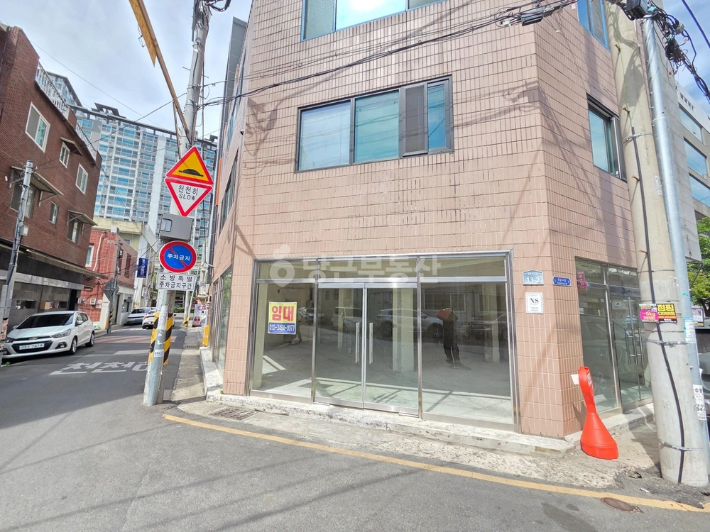 대구광역시 수성구 범어동 상가 사진 1