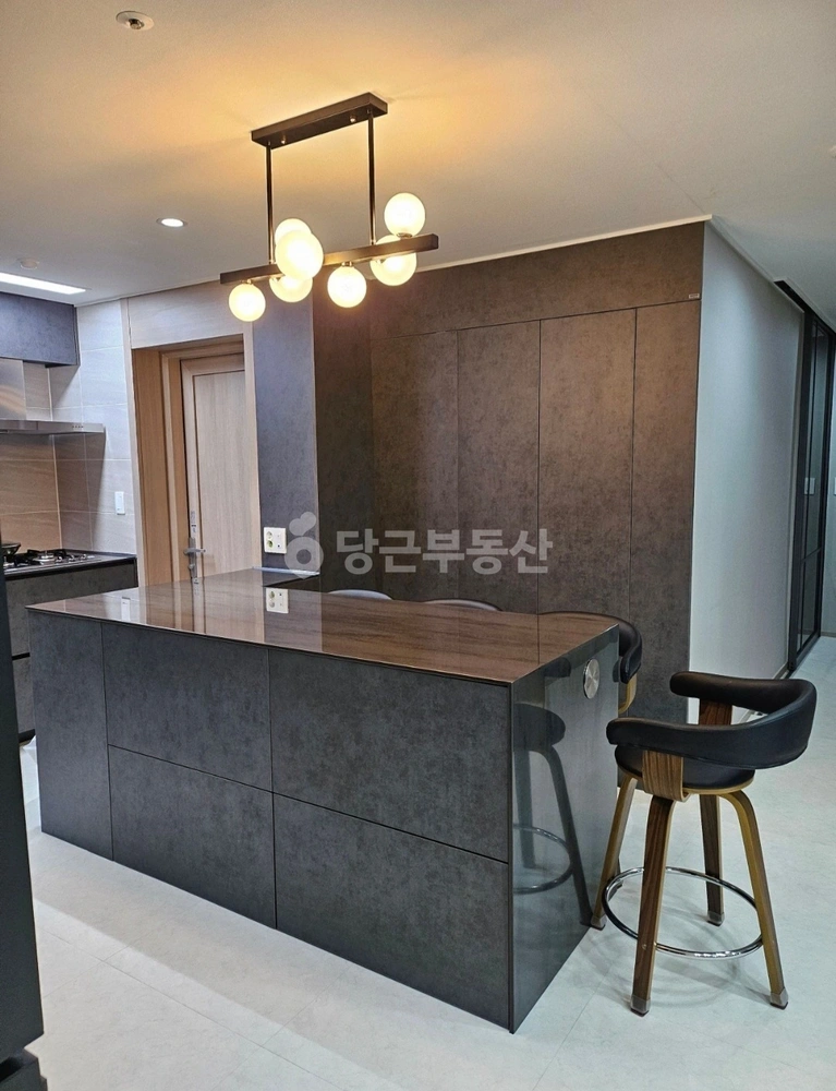 부산광역시 연제구 거제동 아파트 사진 1