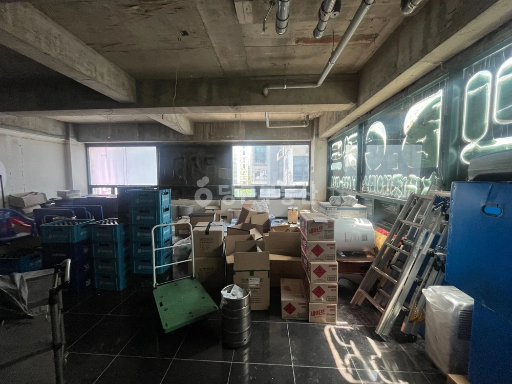 대전광역시 서구 둔산동 상가 사진 1