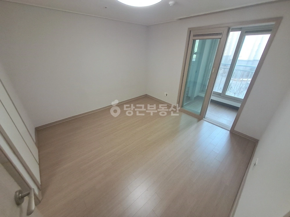 부산광역시 강서구 화전동 아파트 사진 1