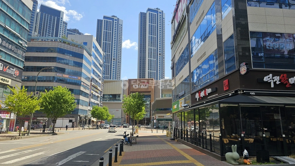 경기도 파주시 와동동 상가 사진 1
