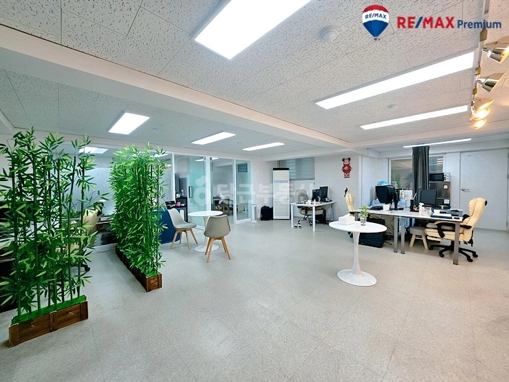 서울특별시 강남구 논현동 사무실 사진 1