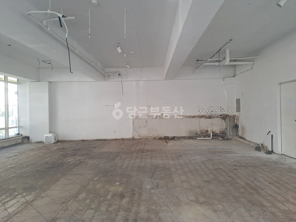 대전광역시 서구 탄방동 상가 사진 1