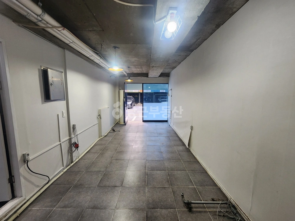 부산광역시 남구 대연동 상가 사진 1