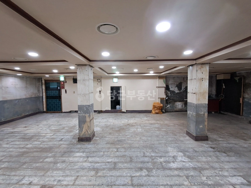 서울특별시 서초구 방배동 상가 사진 1