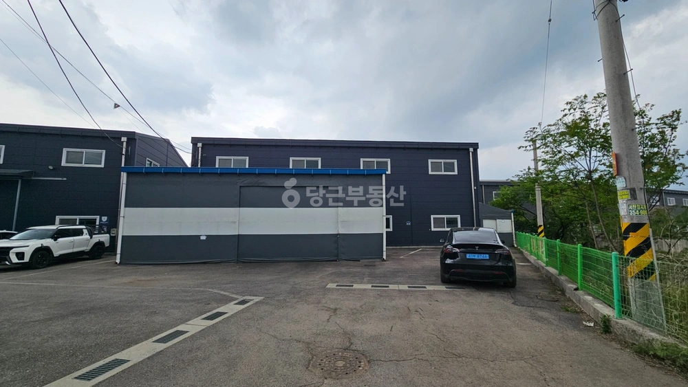 경기도 화성시 효행구 정남면 공장/창고 사진 1
