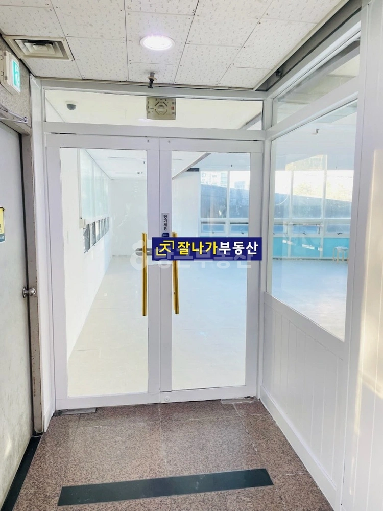 경기도 고양시 일산서구 탄현동 상가 사진 1