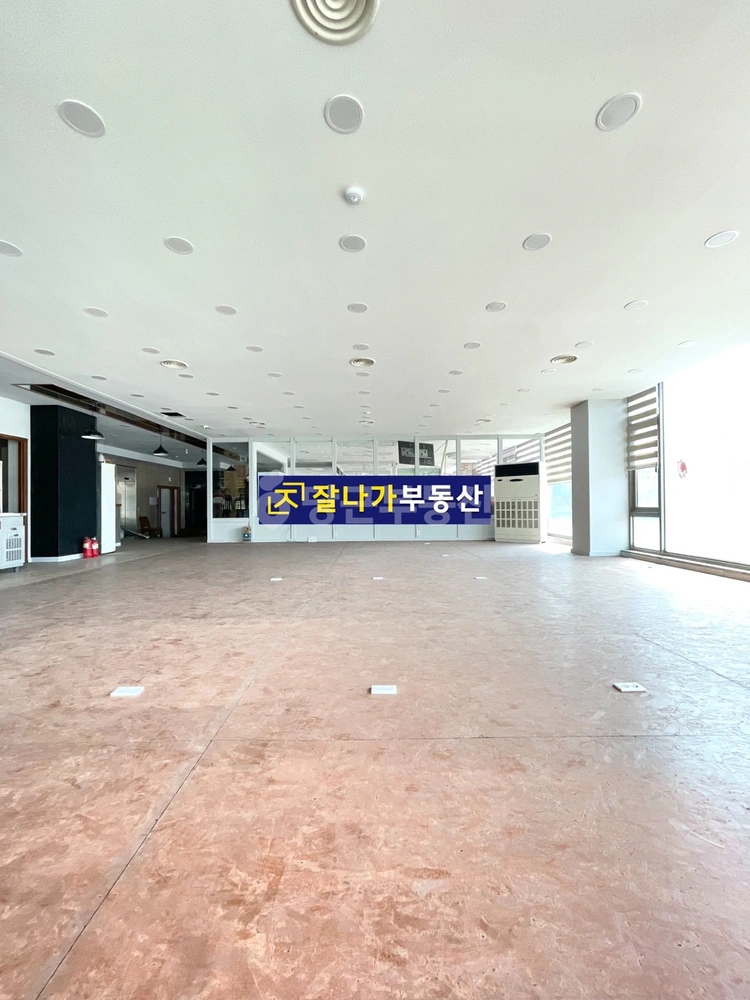 경기도 고양시 일산서구 탄현동 상가 사진 1