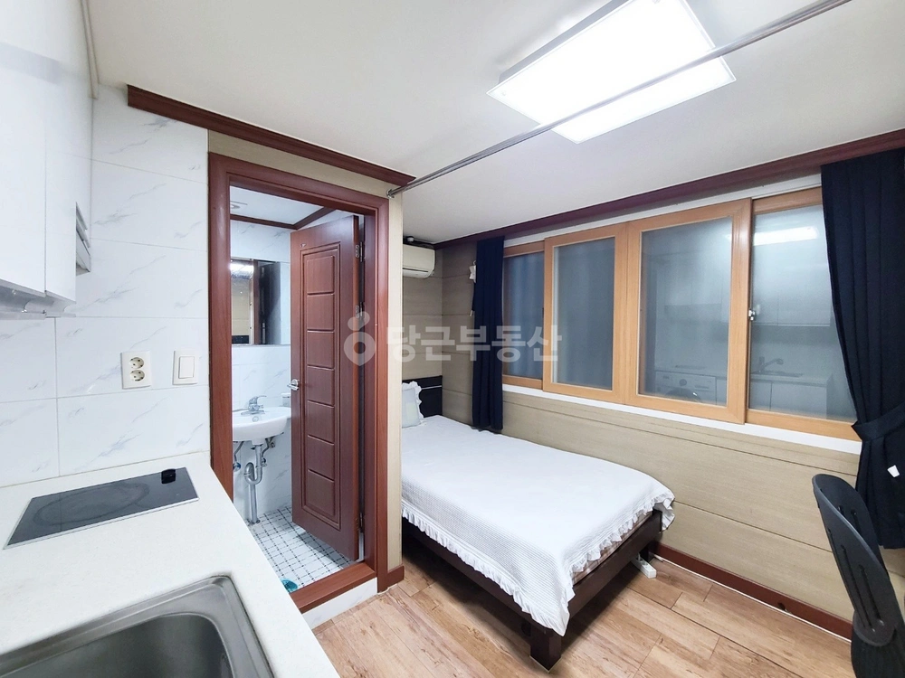 서울특별시 강남구 역삼동 원룸 사진 1