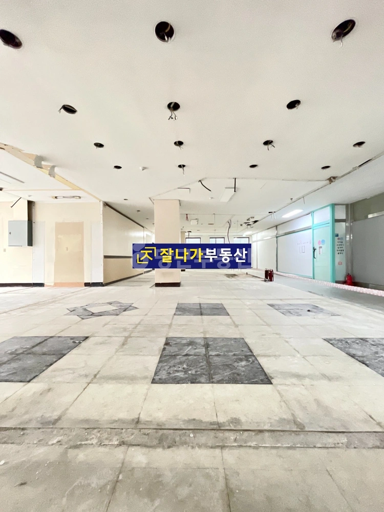 경기도 고양시 일산서구 탄현동 상가 사진 1