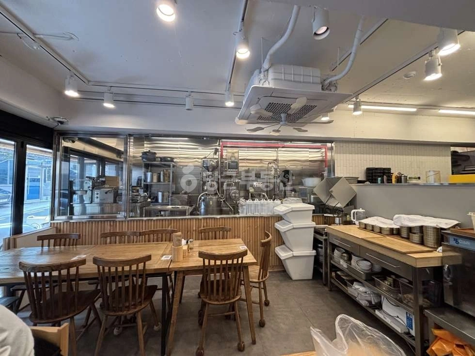 서울특별시 강남구 역삼동 상가 사진 1