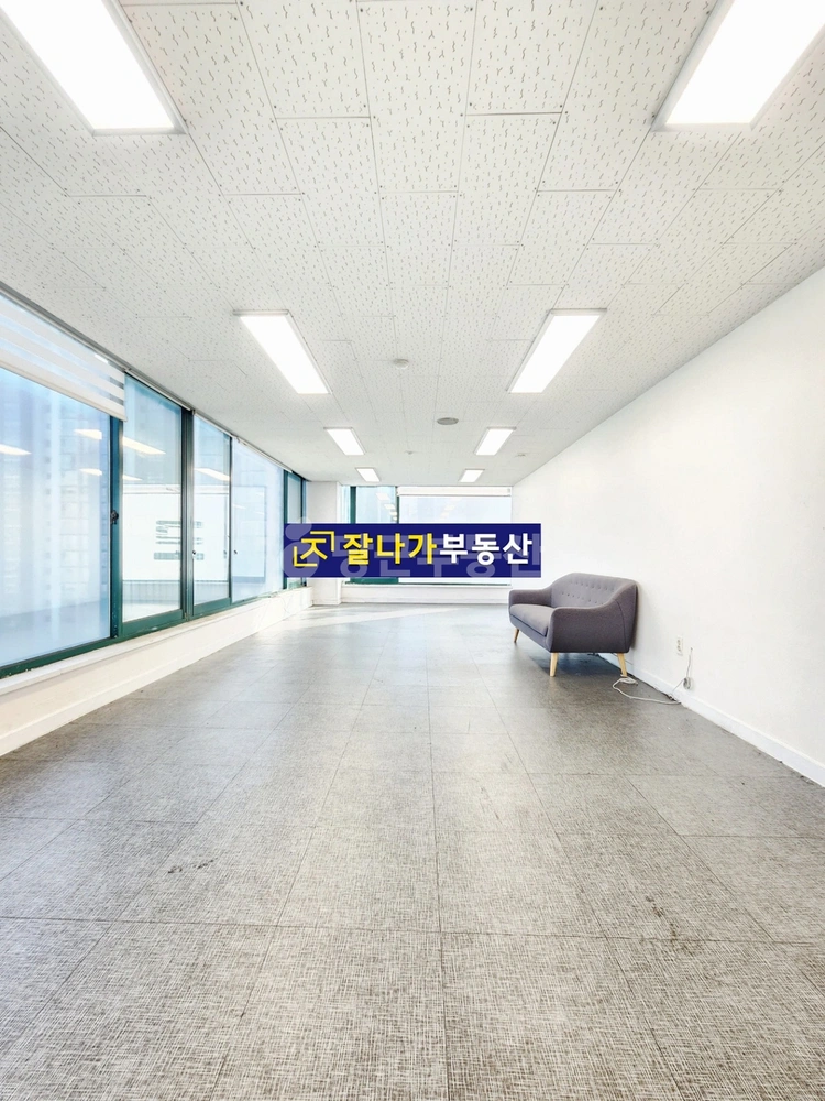 경기도 고양시 일산서구 탄현동 상가 사진 1