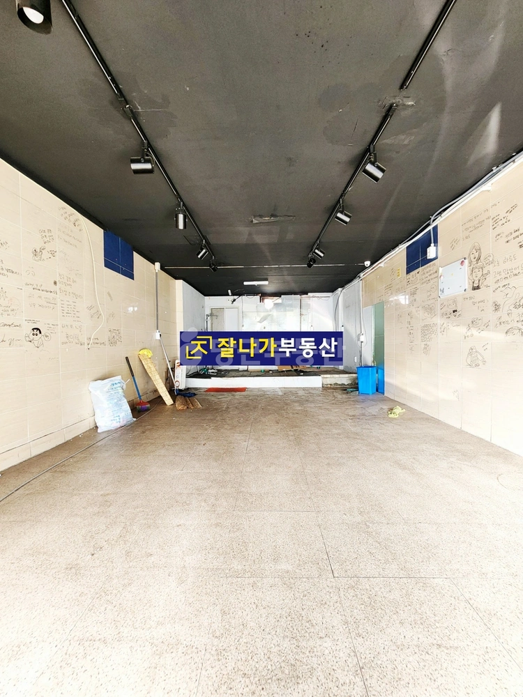 경기도 고양시 일산서구 일산동 상가 사진 1