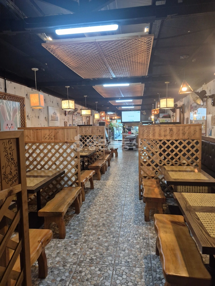 부산광역시 연제구 거제동 상가 사진 1