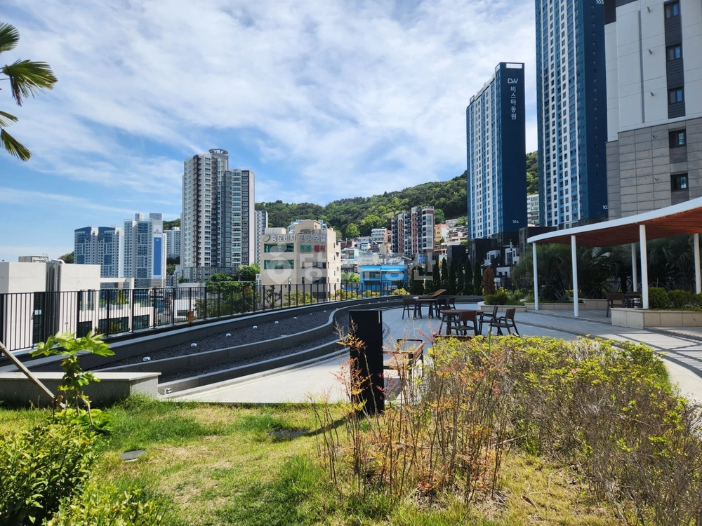 부산광역시 서구 암남동 아파트 사진 1