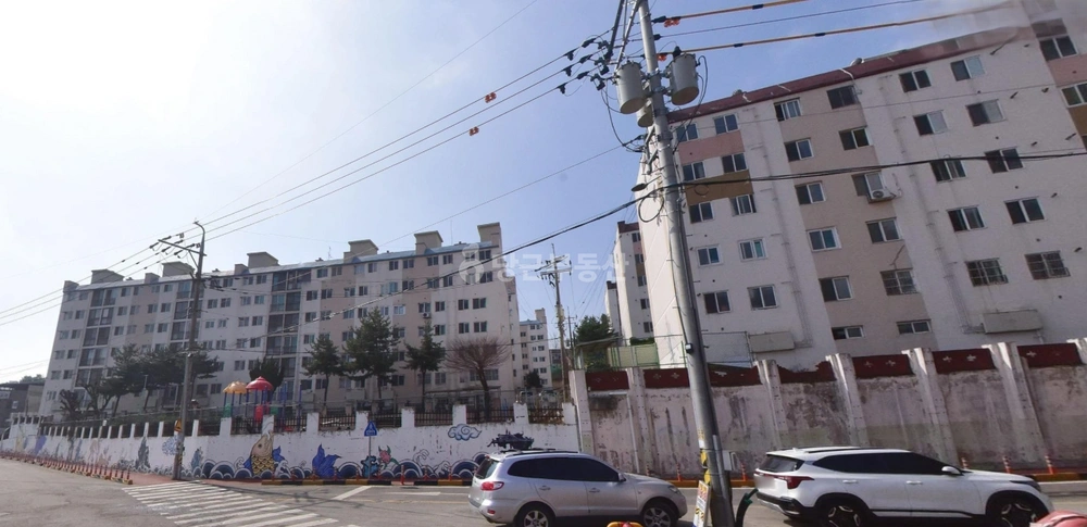 경기도 화성시 병점구 송산동 아파트 사진 1