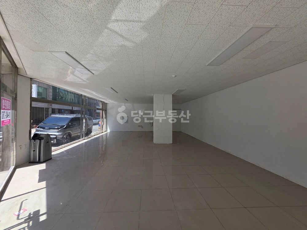 대전광역시 서구 월평동 상가 사진 1