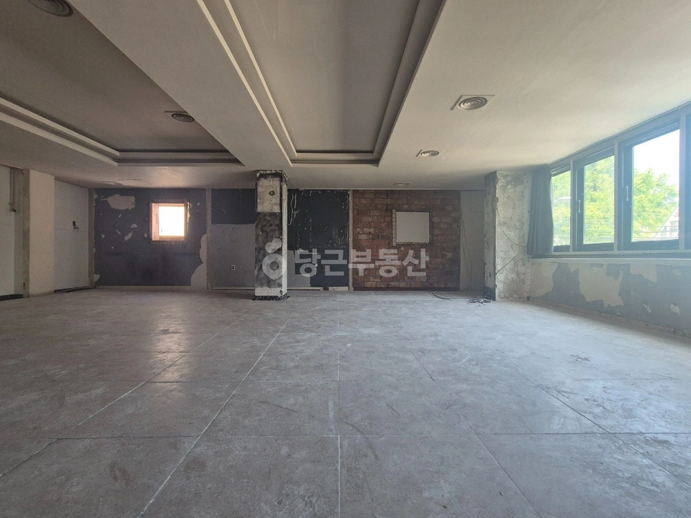 대전광역시 서구 괴정동 상가 사진 1