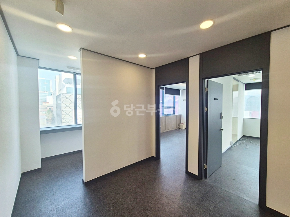 서울특별시 강남구 논현동 사무실 사진 1