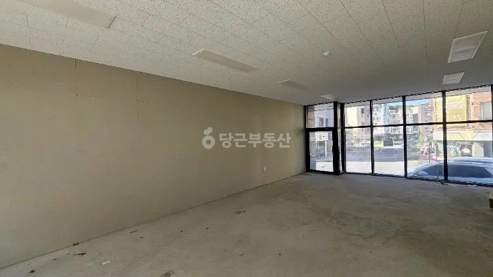 대전광역시 유성구 덕명동 상가 사진 1