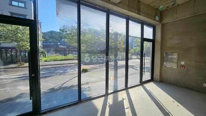 대전광역시 유성구 학하동 상가 사진 1